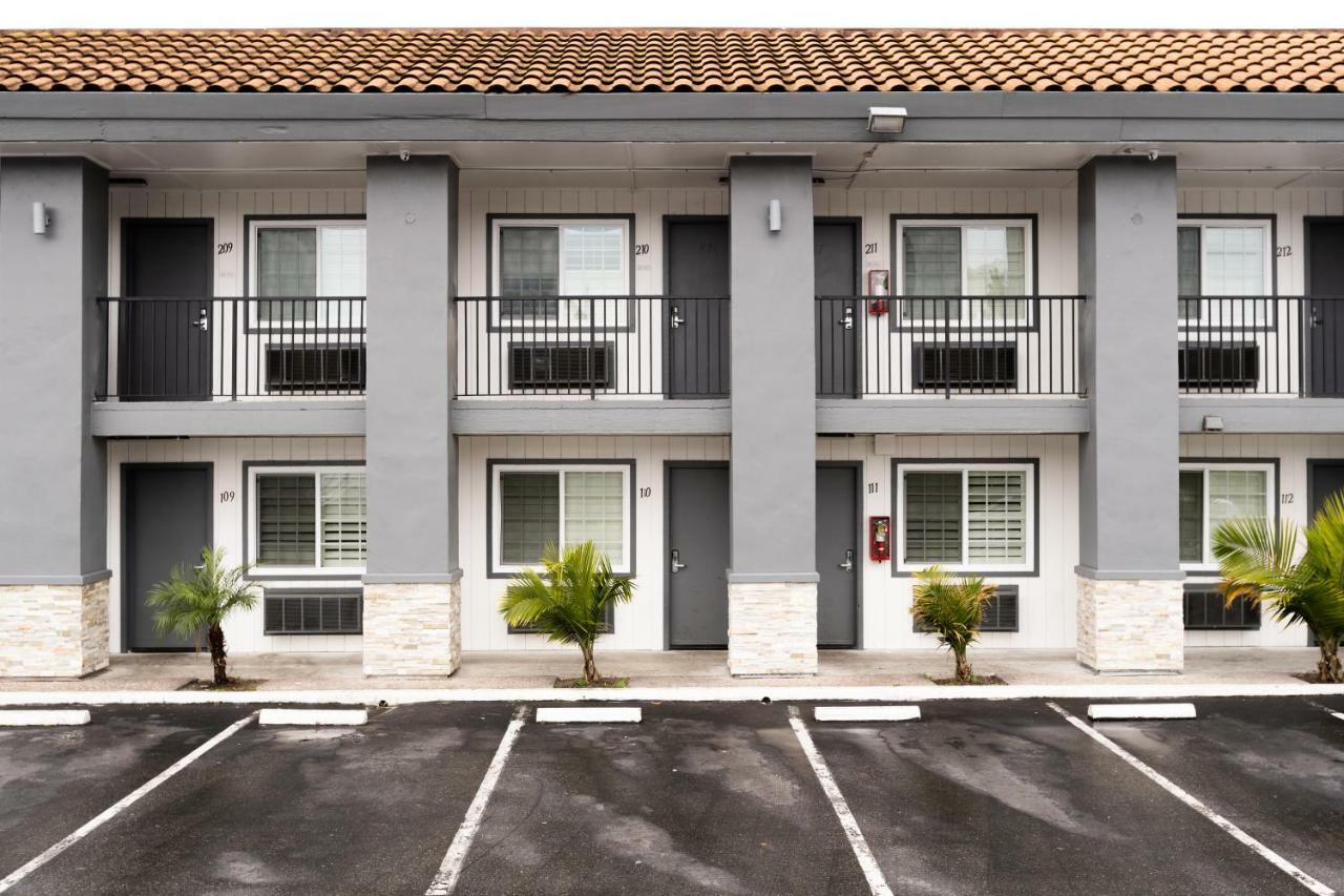 Rodeway Inn San Jose Hwy-101 Tully Rd Exit Экстерьер фото