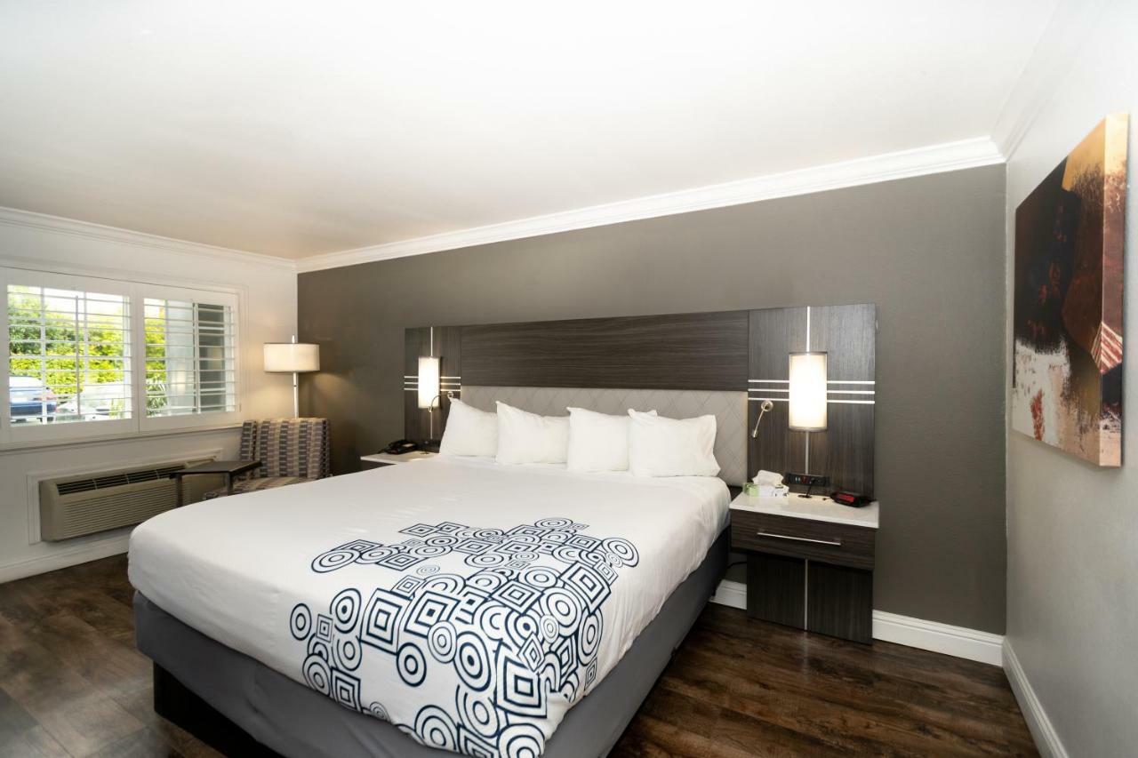 Rodeway Inn San Jose Hwy-101 Tully Rd Exit Экстерьер фото